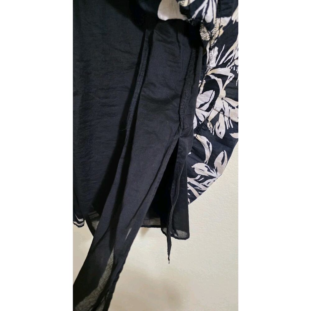 Jones New York Signature Size 6 Tiered Skirt Navy and Beige Floral Motif lined - Picture 4 of 11